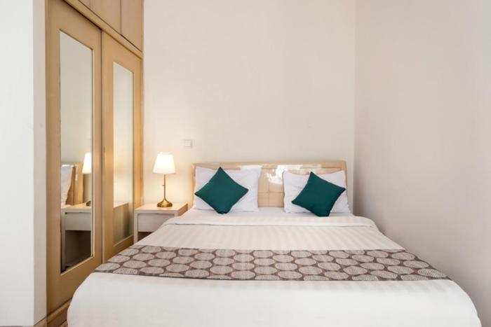 Twospaces Living At The Unit Residence Jakarta Exteriör bild